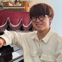 大橋真成先生｜豊中市の音楽教室レイドバックミュージックスクールのピアノ講師